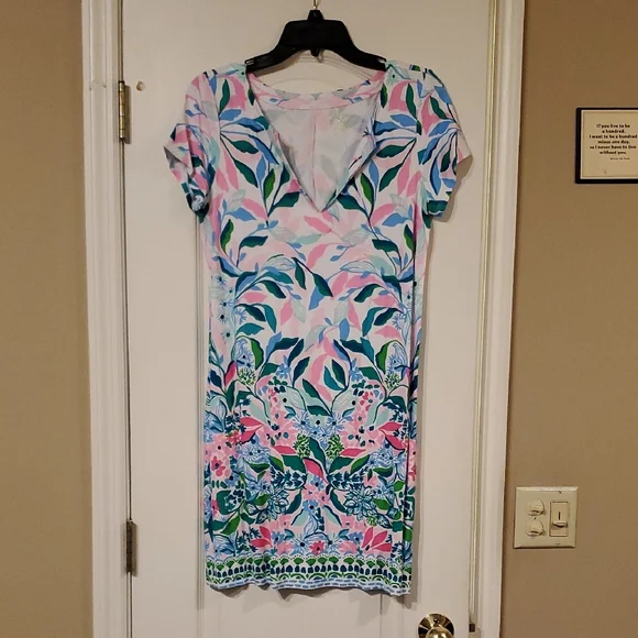 Lilly Pulitzer UPF 50+ Sophiletta Dress Water Lily Green Leaf Me In Paradise - Picture 1 of 6